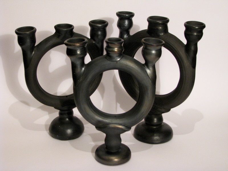 Свічники чи "підсвічники"?