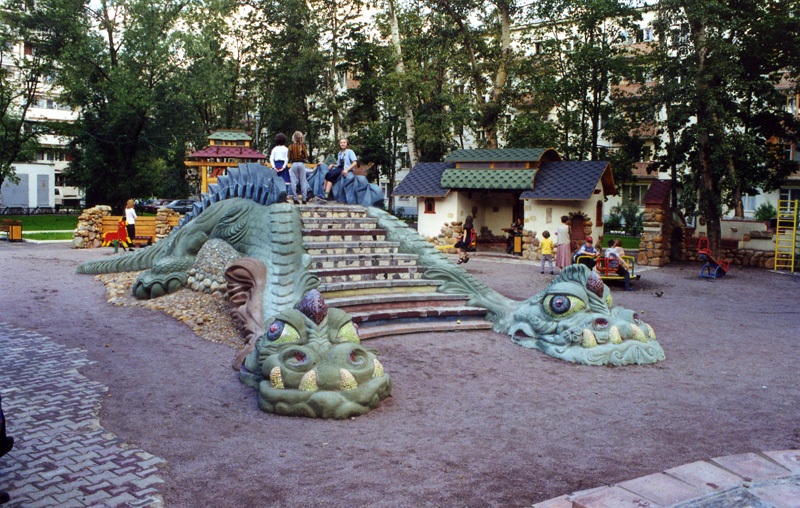 Дитячий майданчик "Замок Драконів"