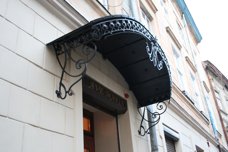 Дашки, накриття